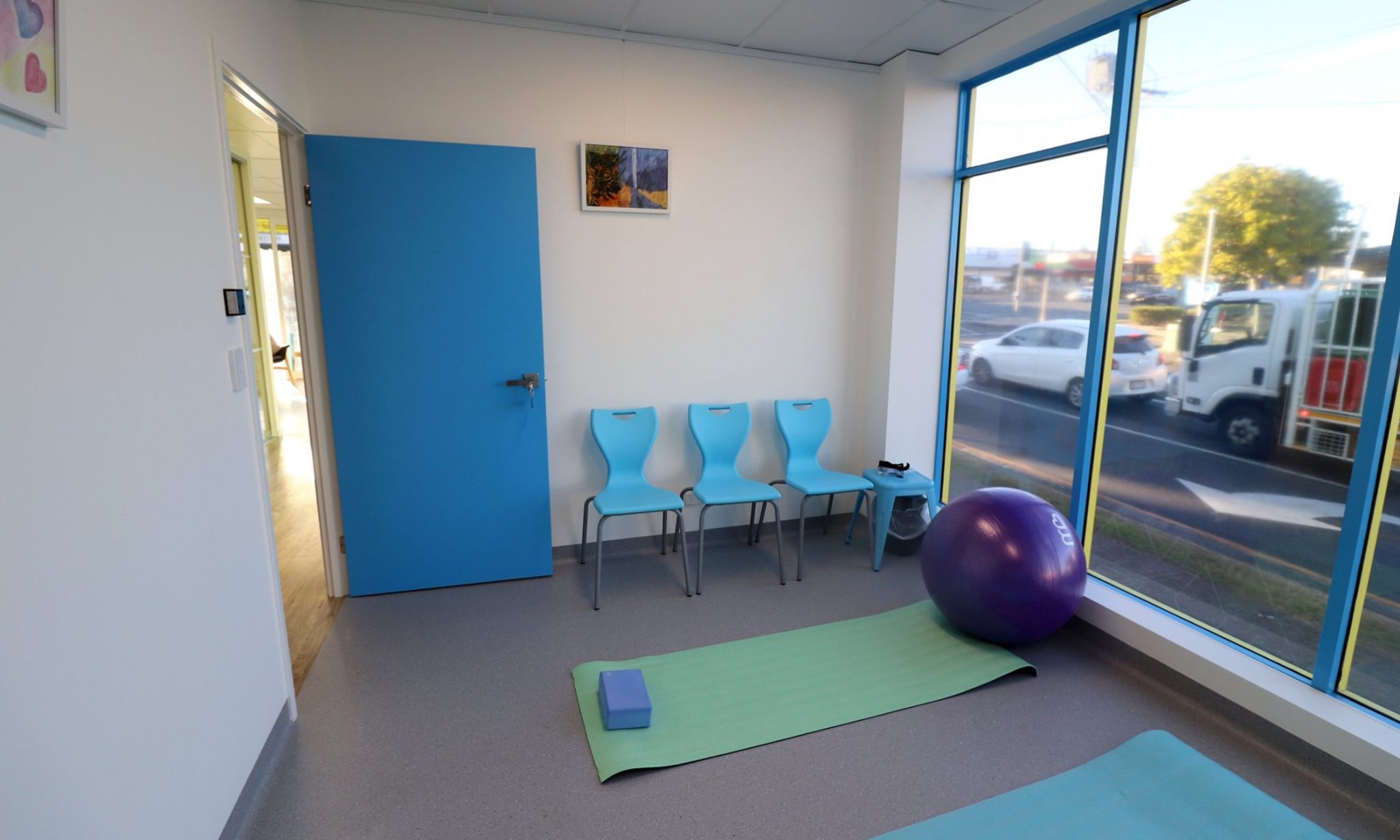 Physiotherapy room with one-way vision window
